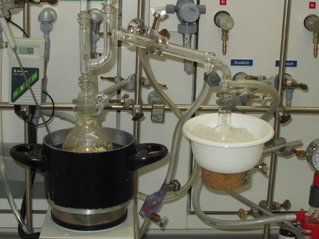 Hydrodistillation